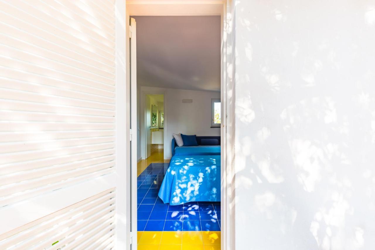 Capri Turquoise By Napoliapartments Exterior photo