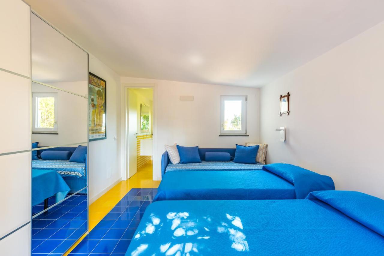 Capri Turquoise By Napoliapartments Exterior photo
